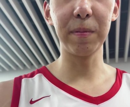 😂徐昕调侃和王俊杰搭档内线：多给我传点球啊